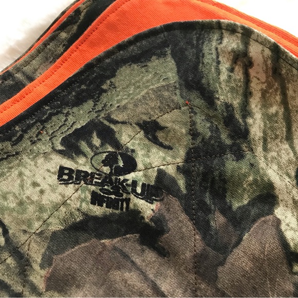 Infant Receiving Blanket and Onesie Mossy Oak Breakup - Picture 2 of 2